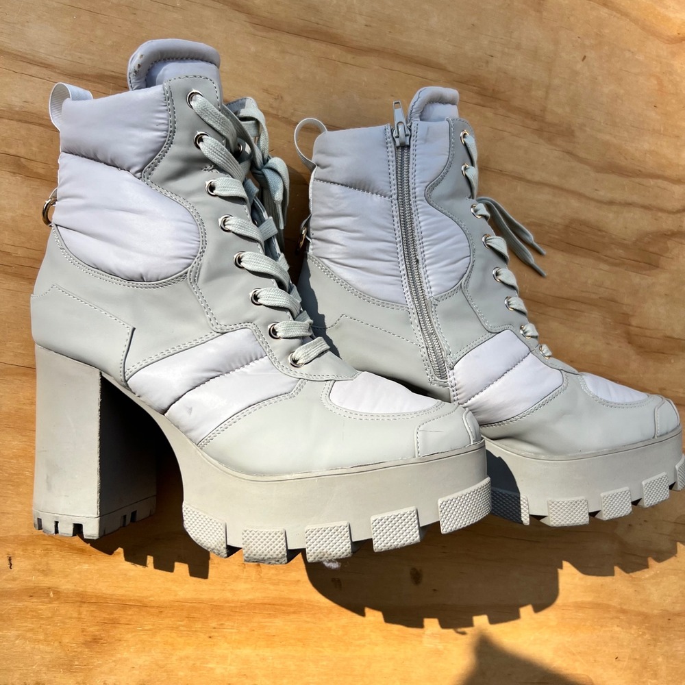 Grey Puffer Platform Ankle Boots Chunky Block Heel Lug Sole Lace Up Side Zip 7.5 - Picture 1 of 10